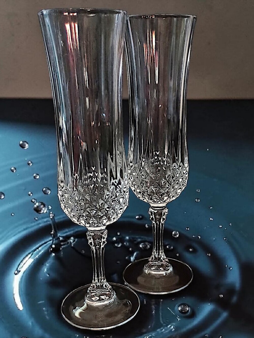 2 Cristal d'Arques Longchamp Champagne Flutes Diamond Cut Lead Crystal Vintage